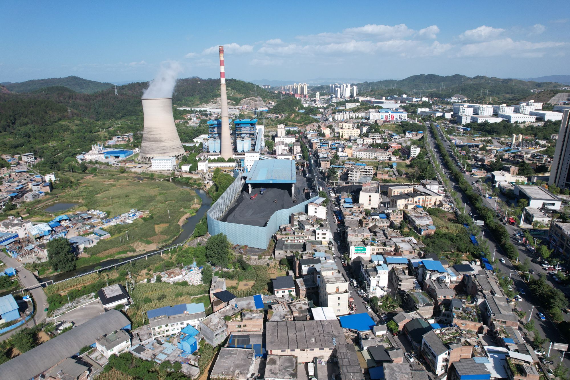 Research on Localized Housing Pressure in a Shrinking Industrial City