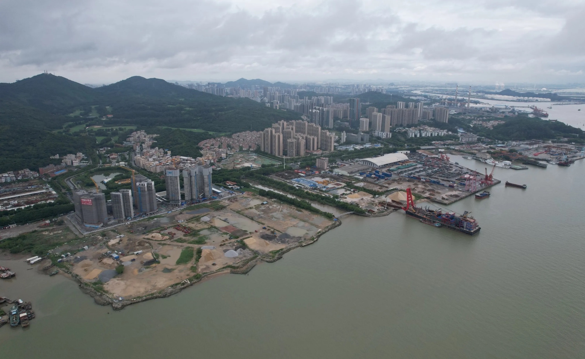 Shaping a Marine-Oriented City